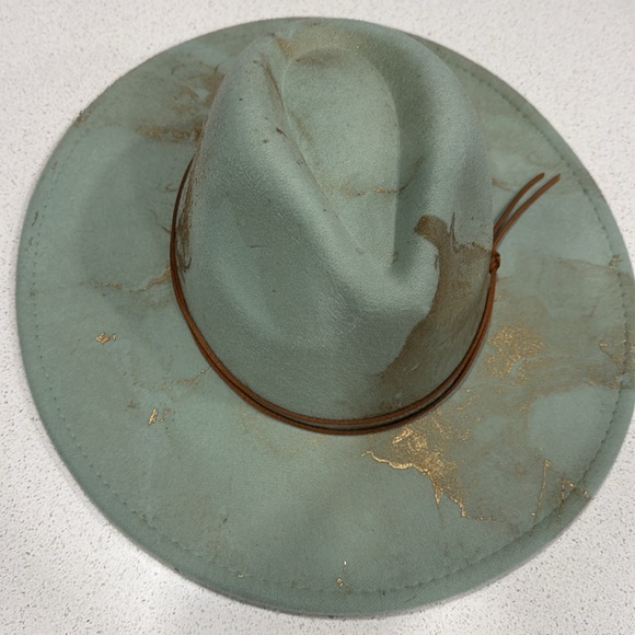 Handmade gold painted felt rancher style hats - Picture 2 of 8